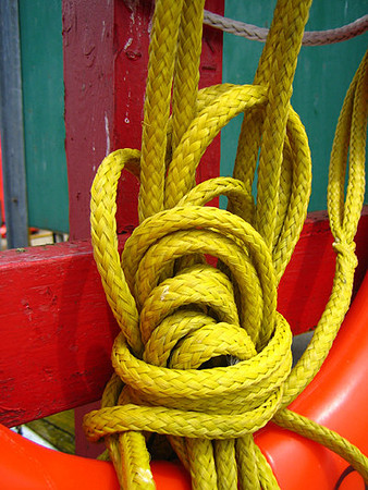 Yellow Knot